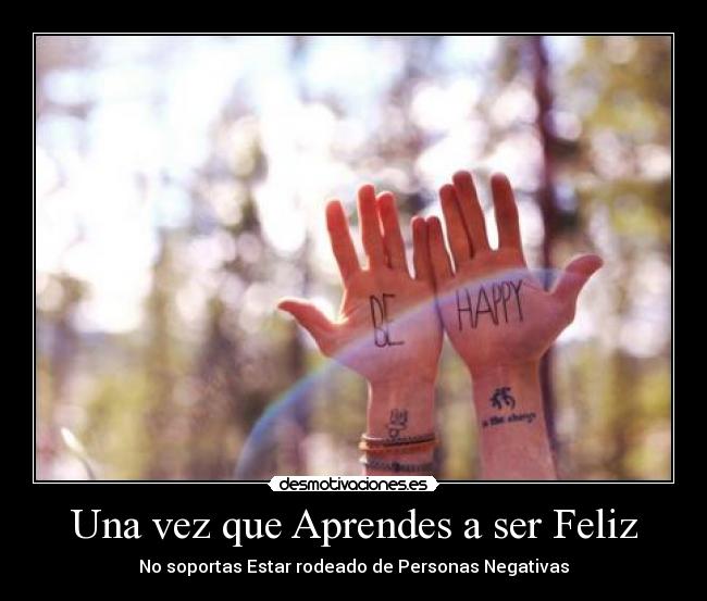 carteles happy just that desmotivaciones