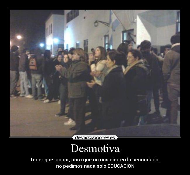 carteles nicklucio desmotivaciones