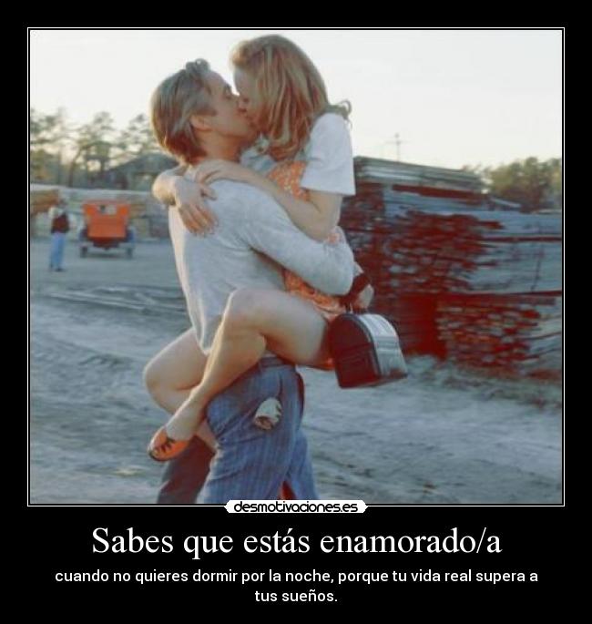 carteles raise your glass xdddddddddddddddddd desmotivaciones