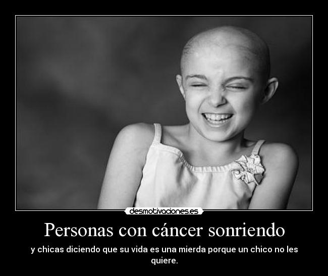 Personas con cáncer sonriendo -