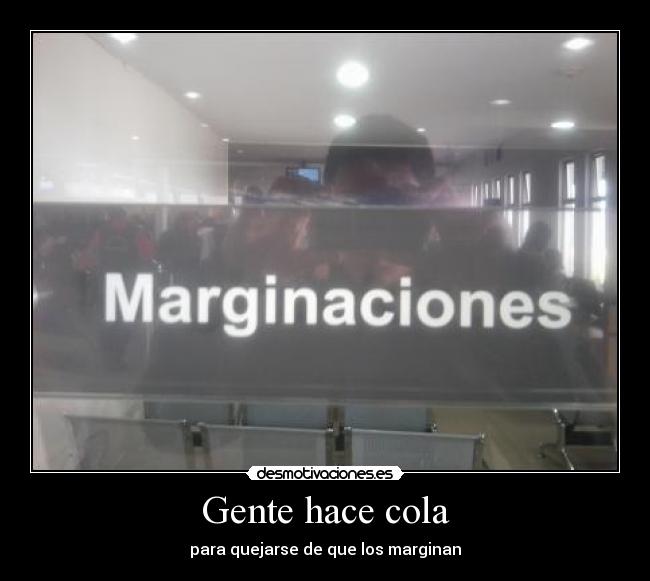 Gente hace cola - para quejarse de que los marginan