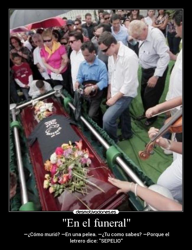 En el funeral -
