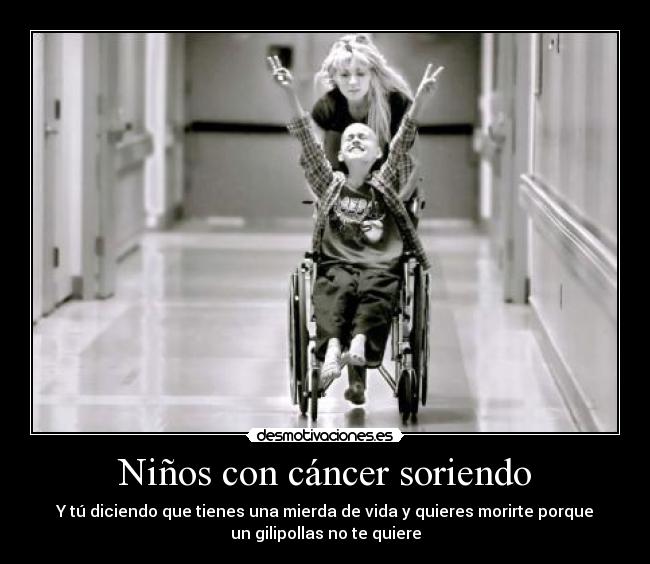 Niños con cáncer soriendo - 