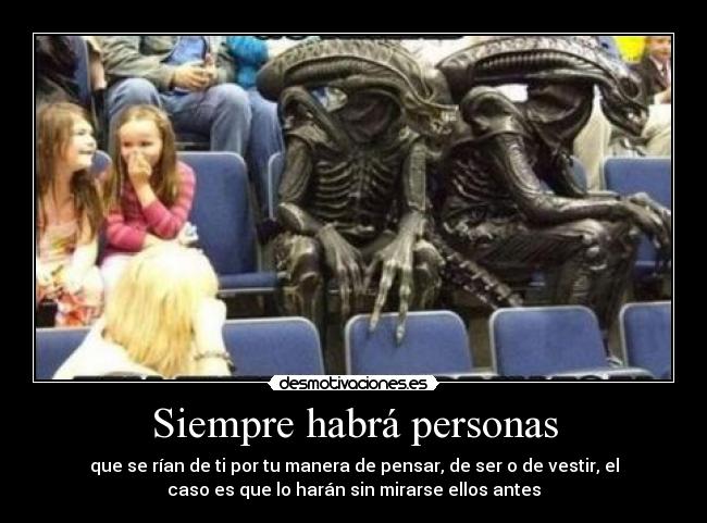 carteles personas que critican sin mirarse ellos desmotivaciones