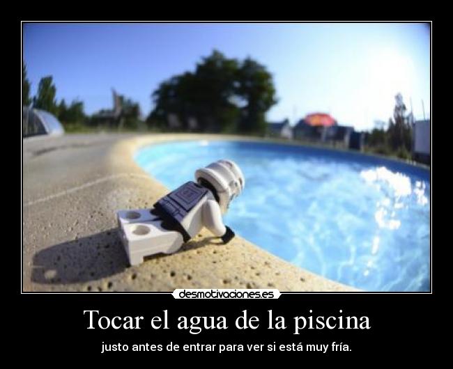 carteles papapitufo lego mania agua congelada desmotivaciones