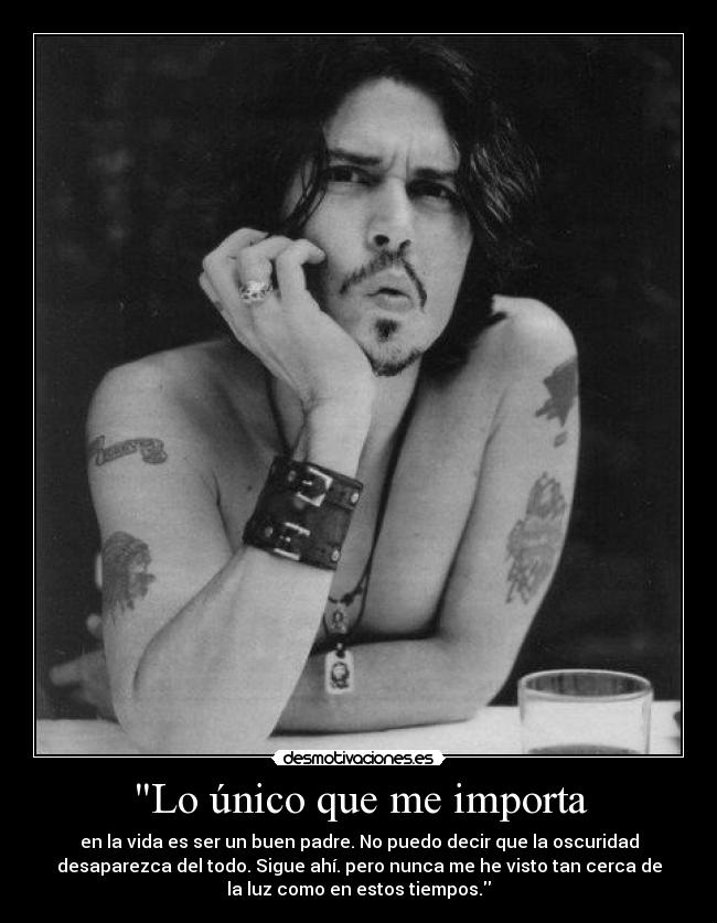 carteles johnny depp desmotivaciones