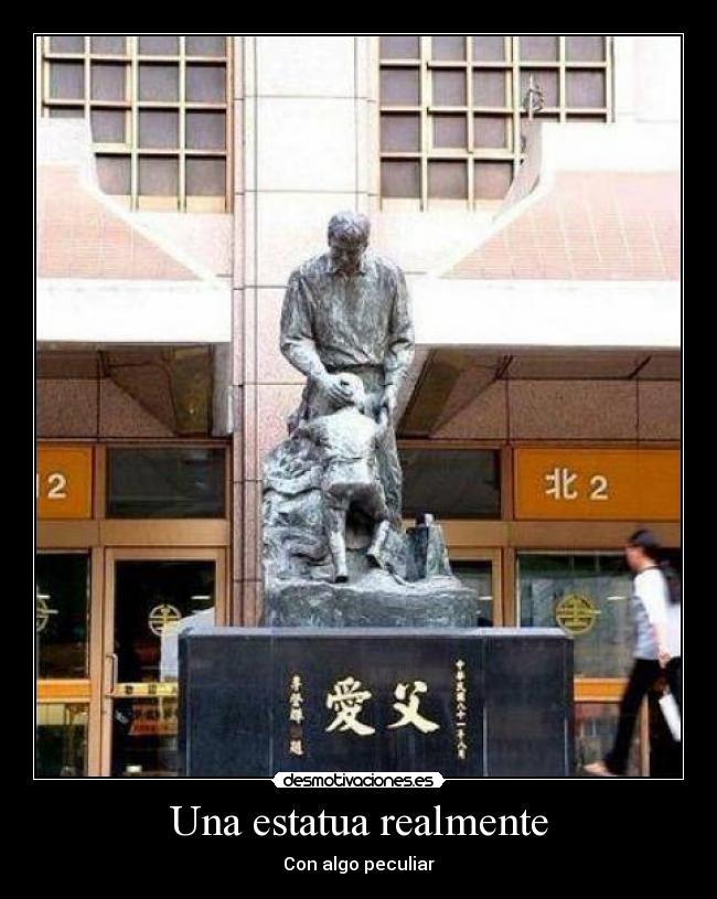 carteles estatua desmotivaciones