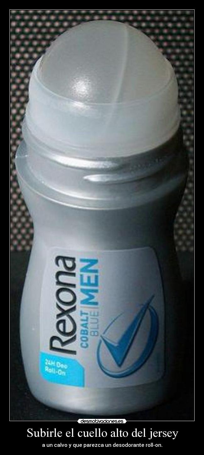 Subirle el cuello alto del jersey -