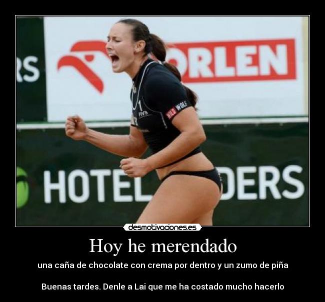 Hoy he merendado - una caña de chocolate con crema por dentro y un zumo de piña

Buenas tardes. Denle a Lai que me ha costado mucho hacerlo