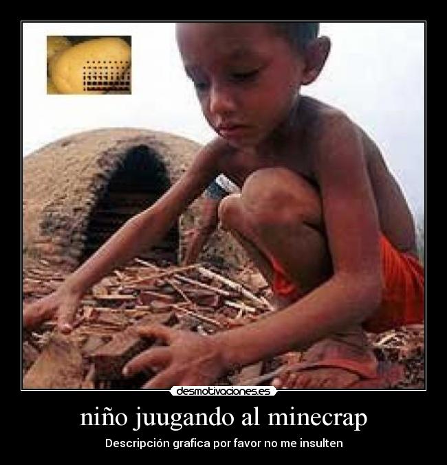 niño juugando al minecrap -