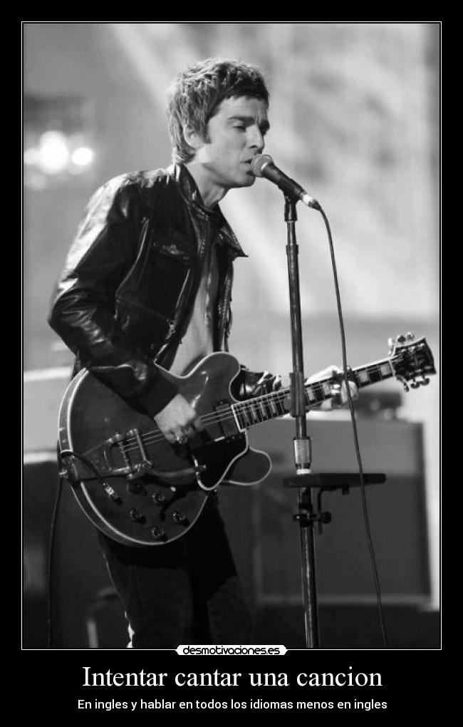 Intentar cantar una cancion -