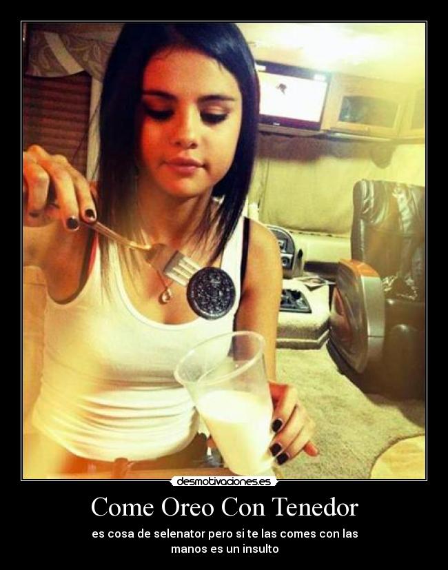 Come Oreo Con Tenedor -
