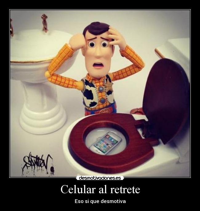 Celular al retrete - 