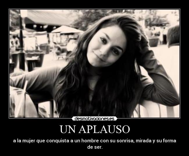 UN APLAUSO -