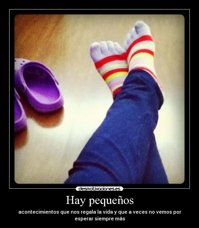 carteles desierto oculto entre las nubes noche blanca desmotivaciones