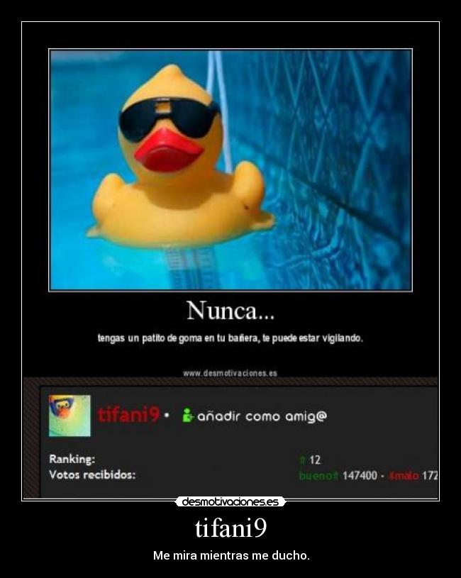 tifani9 - Me mira mientras me ducho.