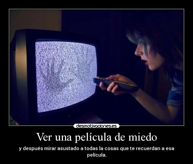 Ver una película de miedo -