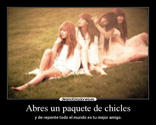 Abres un paquete de chicles -