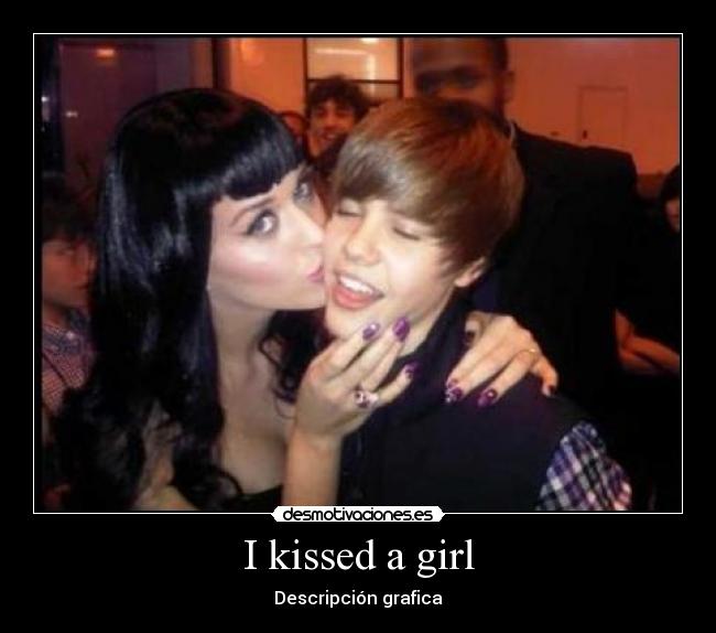 I kissed a girl - Descripción grafica