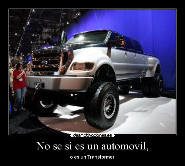 No se si es un automovil, - o es un Transformer.