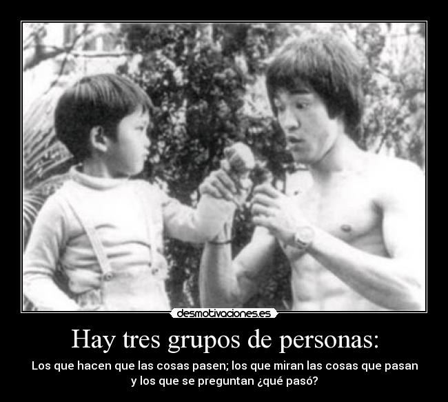 Hay tres grupos de personas: - 