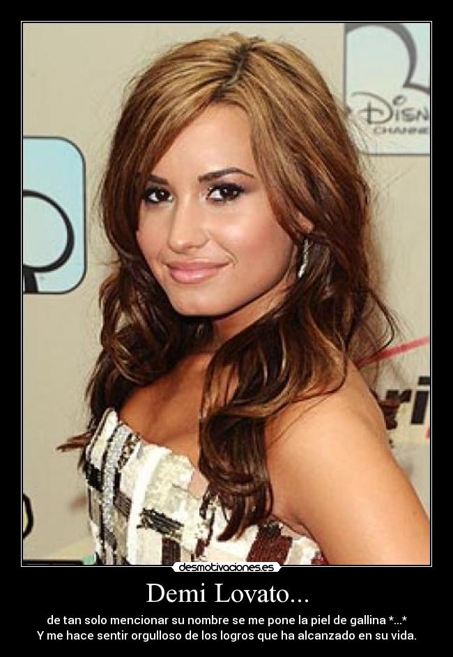 Demi Lovato... - 
