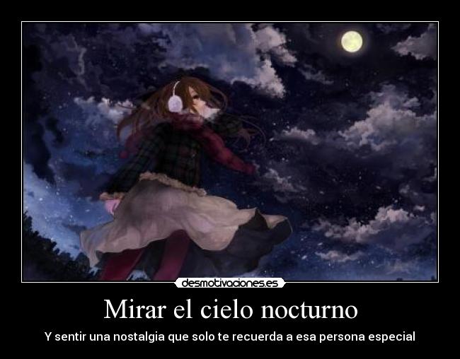 Mirar el cielo nocturno -