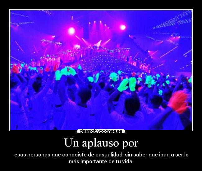 Un aplauso por - 