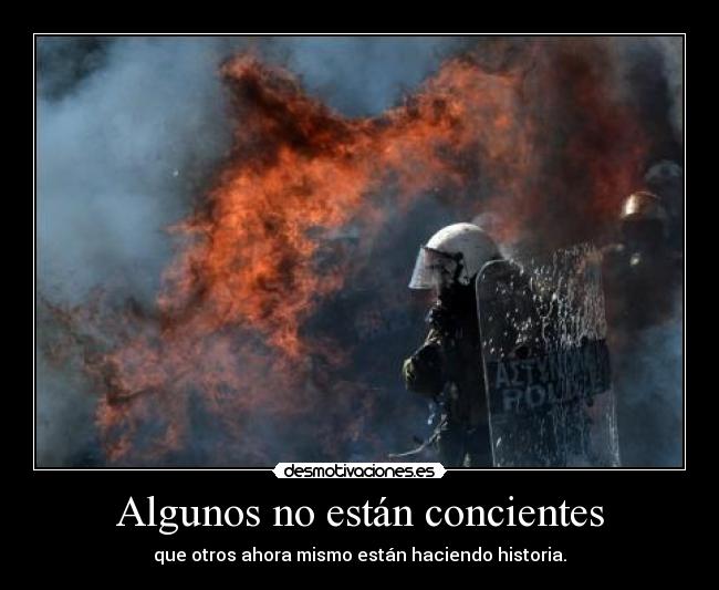 carteles apoyo julian assange grecia desmotivaciones