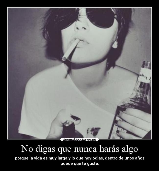 carteles muchos hipocritas que dicen que odian tabaco ano los con cigarro mano xdd desmotivaciones