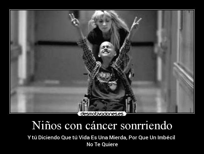 Niños con cáncer sonrriendo -