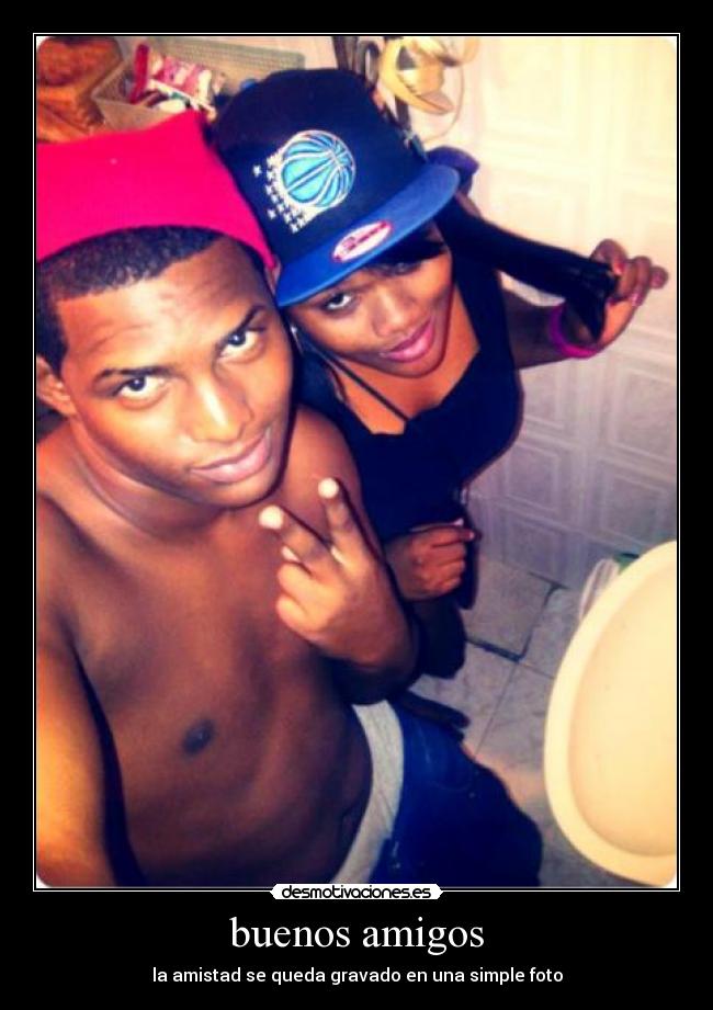 buenos amigos - la amistad se queda gravado en una simple foto