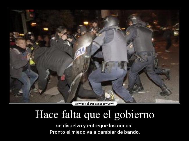 carteles apoyo julian assange foto mani hoy madrid neptuno las cargas detenidos por demas desmotivaciones