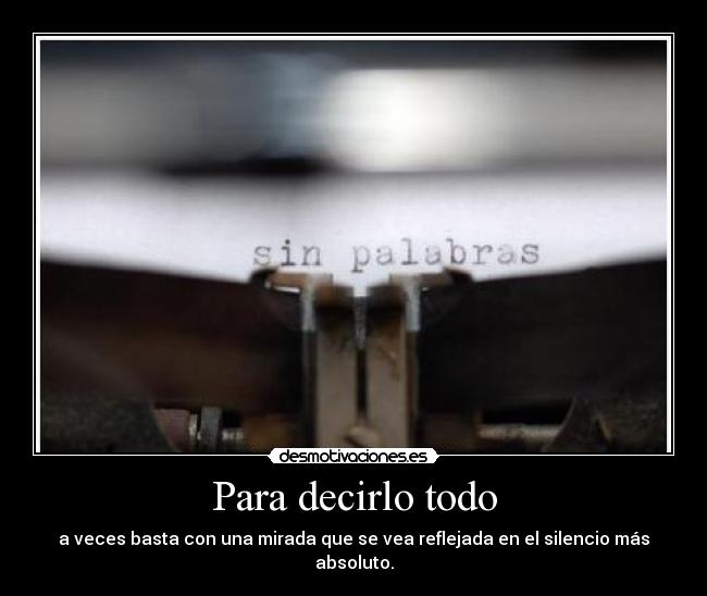 carteles apoyo julian assange bradley manning que lleva mil dias prision han juzgao todavia hdp desmotivaciones