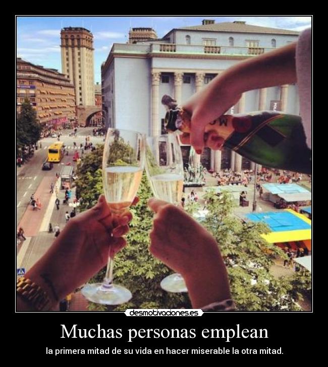 Muchas personas emplean - 