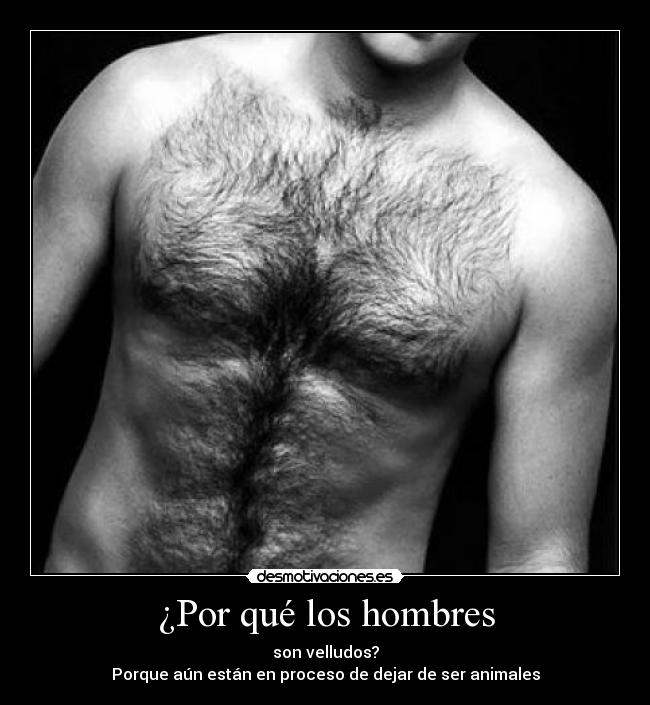 Las muchachas asiáticas con un pequeño pecho