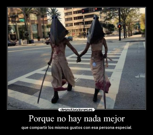 carteles forbidden lll lool lll pyramid head lll cartel tonto lll cabeza cola desmotivaciones