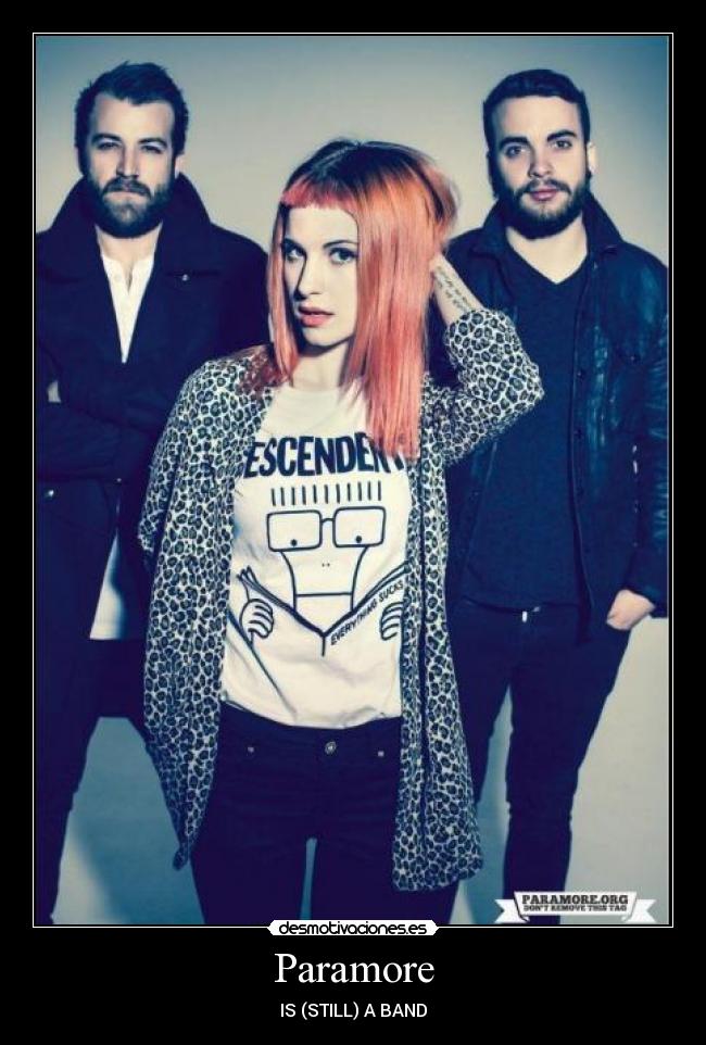 carteles paramore una banda desmotivaciones