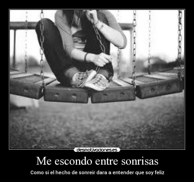 Me escondo entre sonrisas -