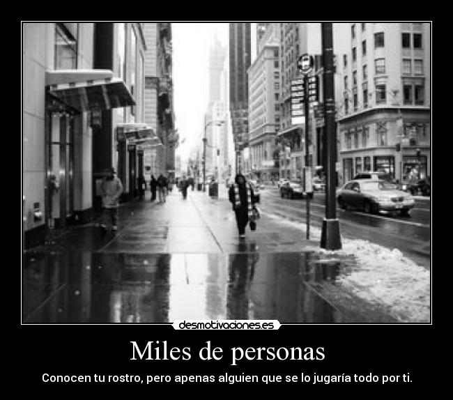 Miles de personas - 