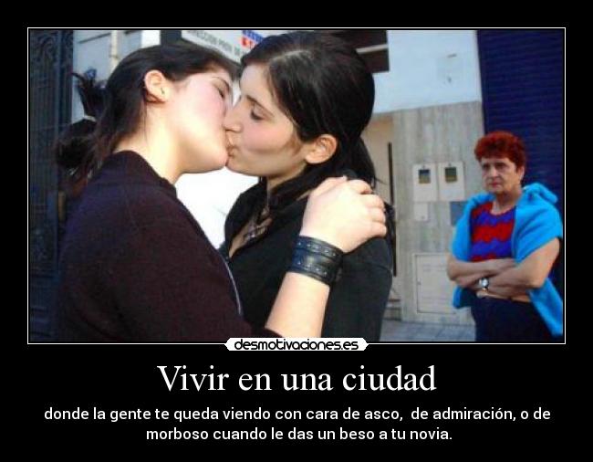 carteles discrimiancion desmotivaciones