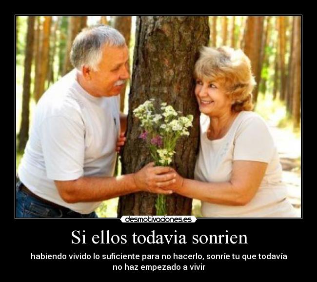 carteles sonrie desmotivaciones