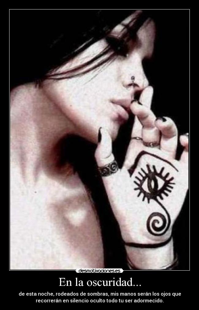 En la oscuridad... - 