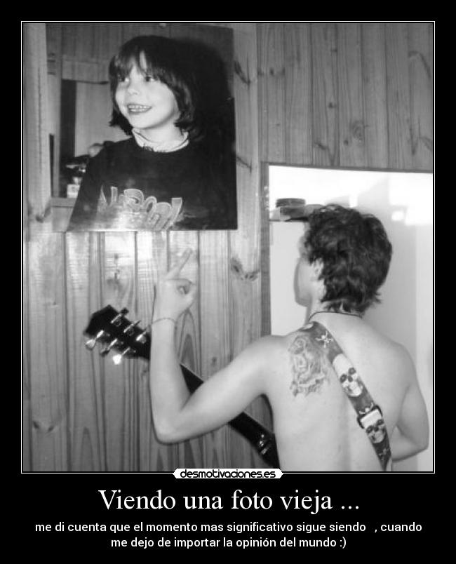 carteles viendo desmotivaciones