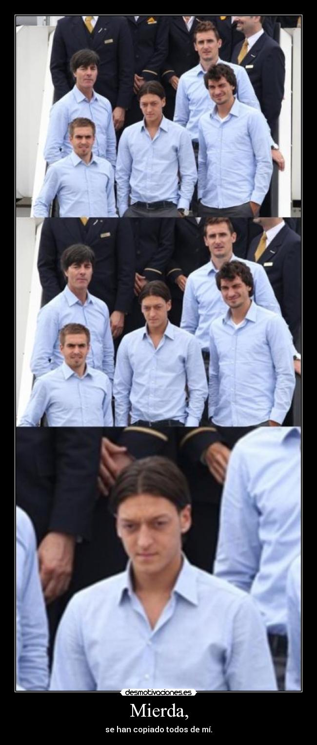 carteles seroscuro ozil junto con otros jugadores alemanes desmotivaciones