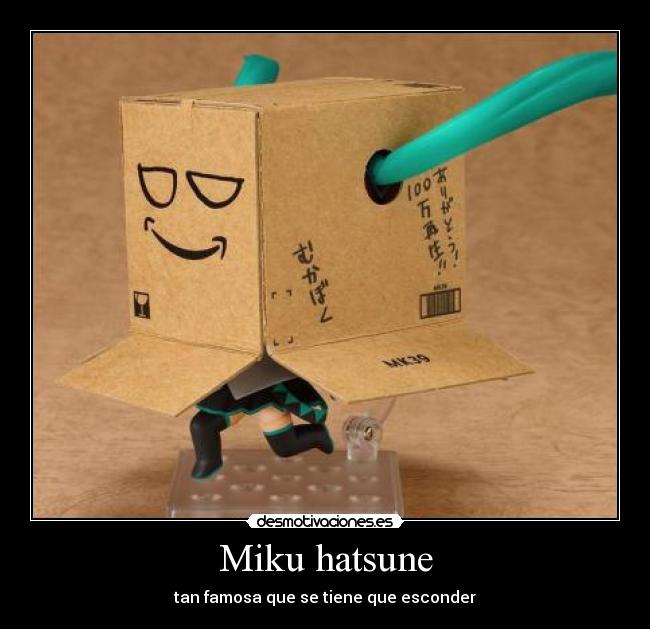 Miku hatsune - tan famosa que se tiene que esconder
