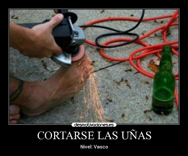 CORTARSE LAS UÑAS - 