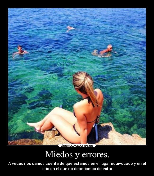 carteles miedos errores notan ella unica chica ahi entre ancianos nerd desmotivaciones