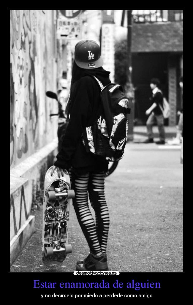 Estar enamorada de alguien - y no decírselo por miedo a perderle como amigo