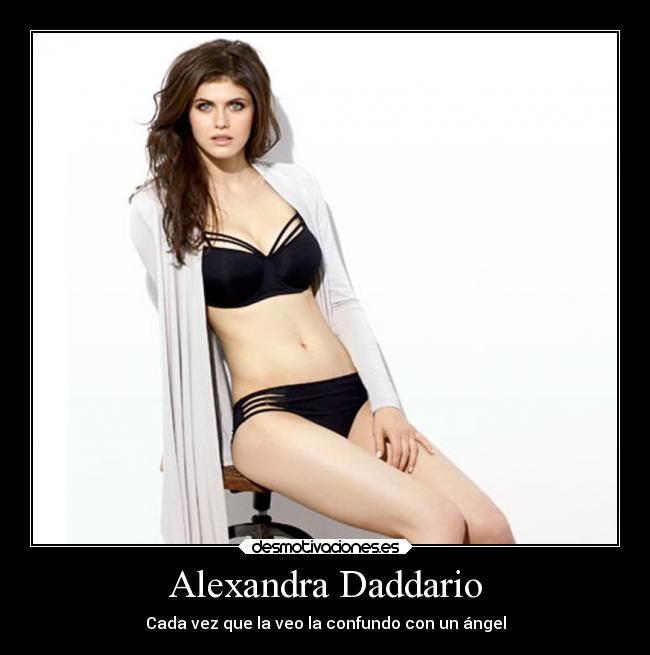 Alexandra Daddario - 